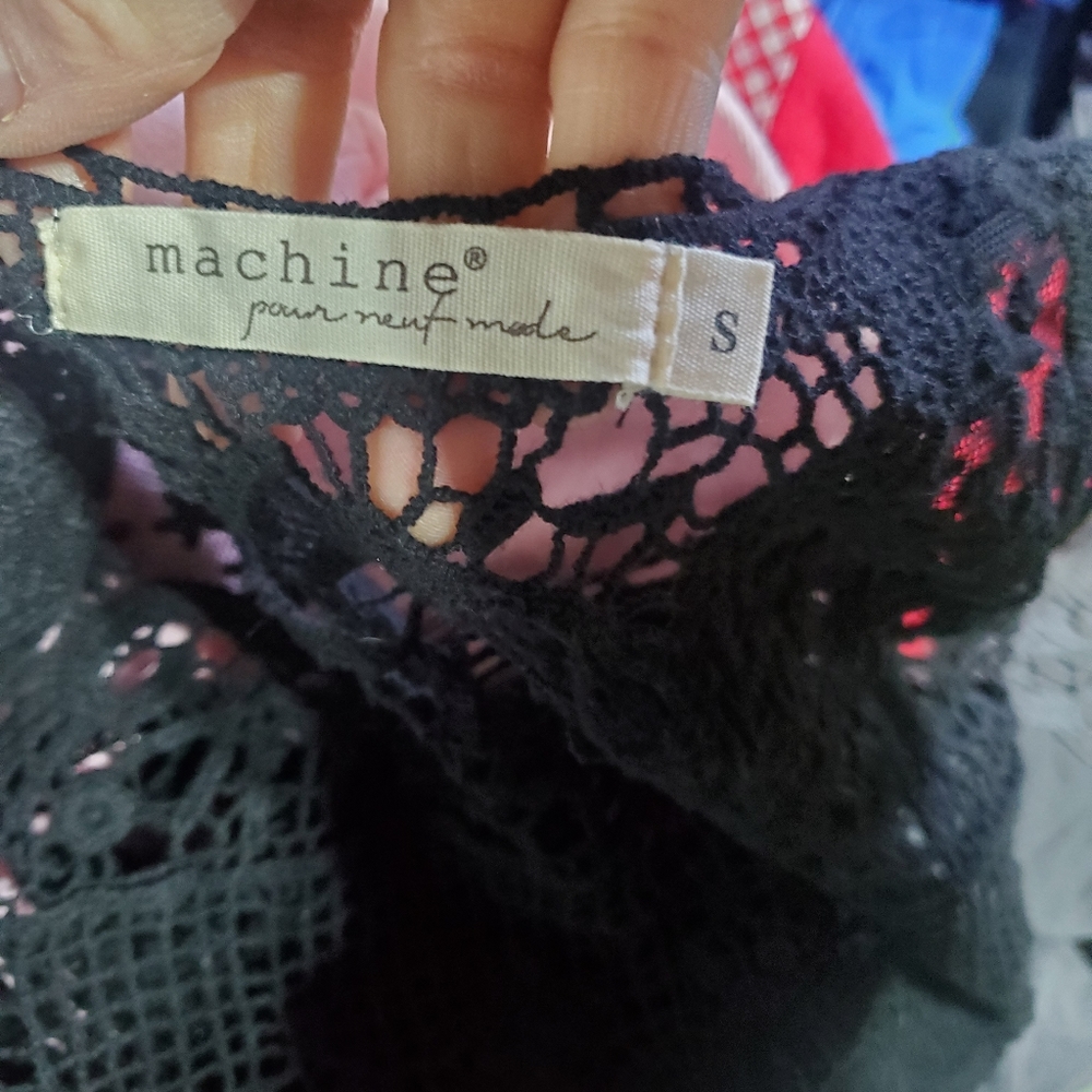Machine lace tank - Picture 3 of 3
